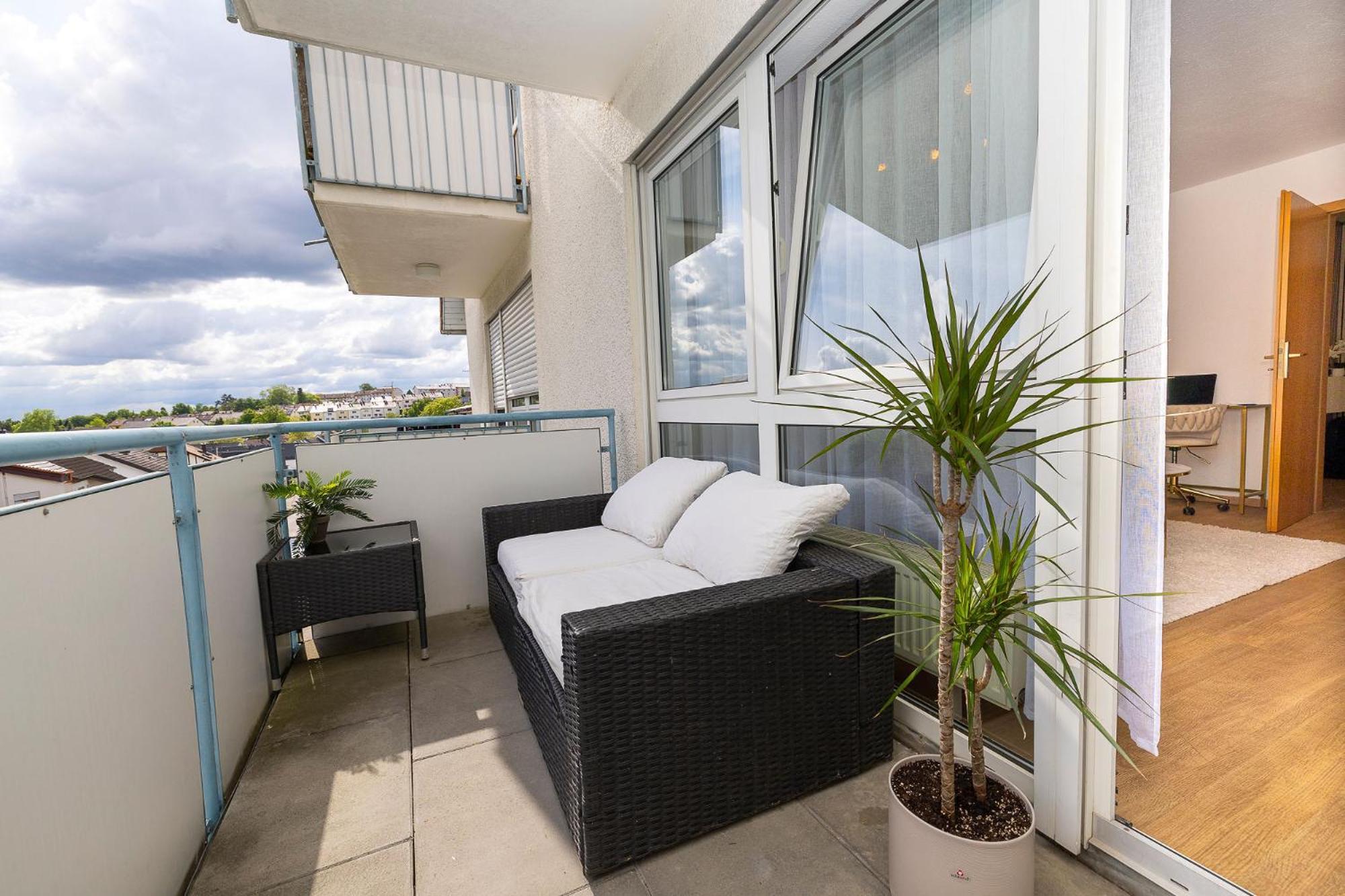 Luxx Home Bc, Zentral - Fuer 4 Personen - Balkon - Parken - Voll Ausgestattete Kueche Біберах-на-Рісі Екстер'єр фото